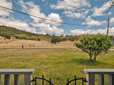 533 Chateau Dr, Eagle Pt, OR, 97524