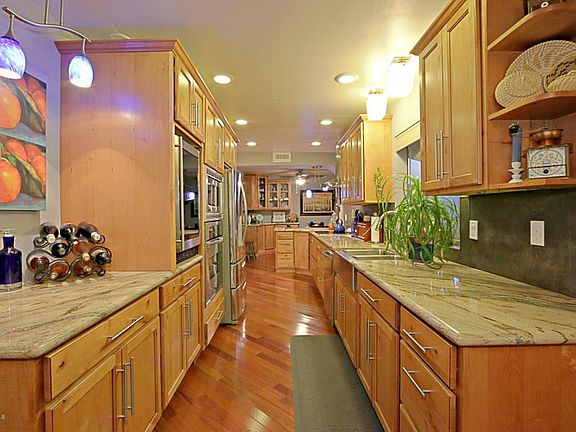 2nd image of 2432 W Willow Ave