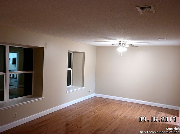 2nd image of 14119 Susancrest Dr