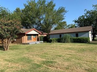 104 S 4th St, Crandall, TX 75114
