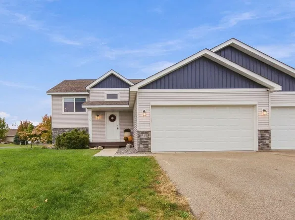 813 Hickory Curv, Watertown, MN 55388