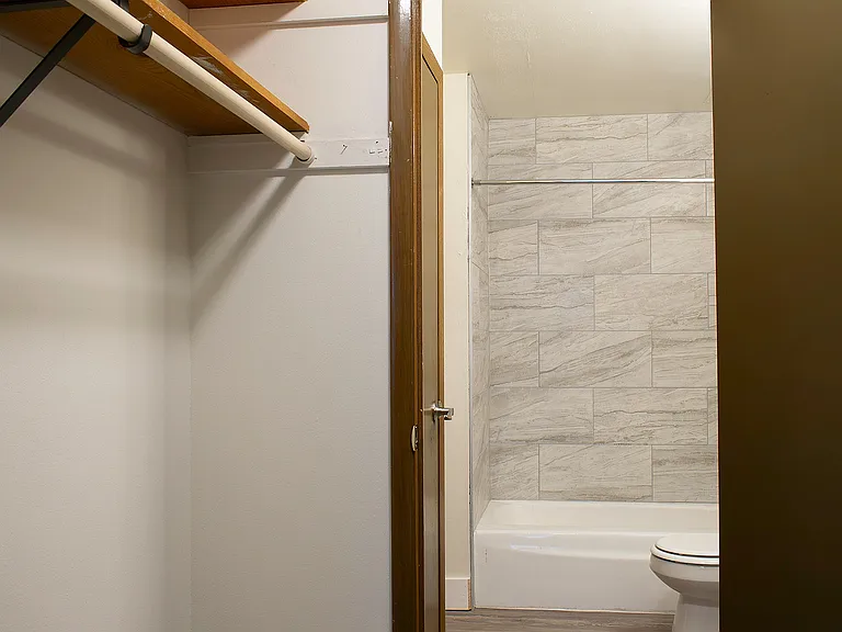 1 Bedroom - Renovated