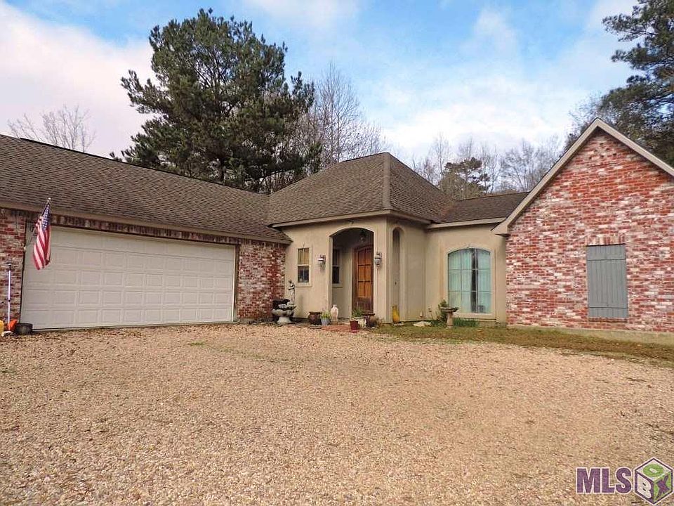 1st image of 40000 Applewood Dr