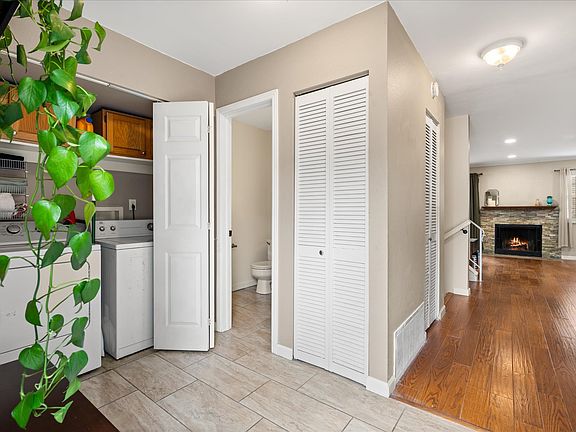 4th image of 3461 S Ammons St APT 5