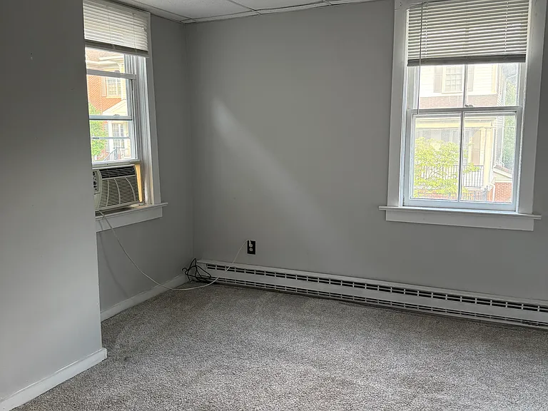 41 Dehart St #2 — Photo 15