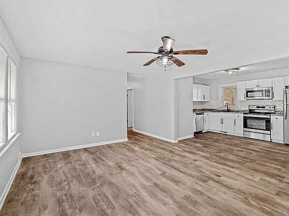 4th image of 6530 Harmony Dr