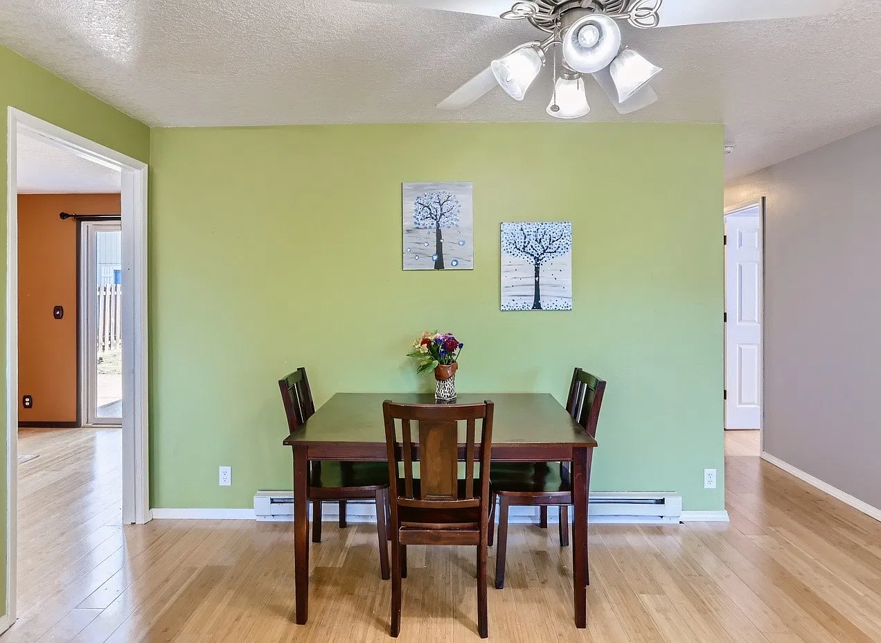 3 bed, 1139 sqft, $2,600 — Photo 3