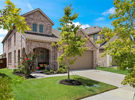 2nd image of 2524 Pettus Dr
