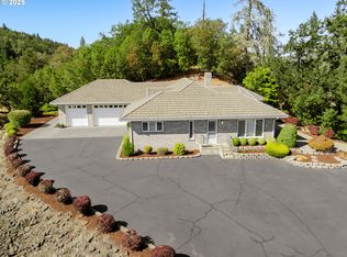 790 Tranquil Ln, Roseburg, OR 97471