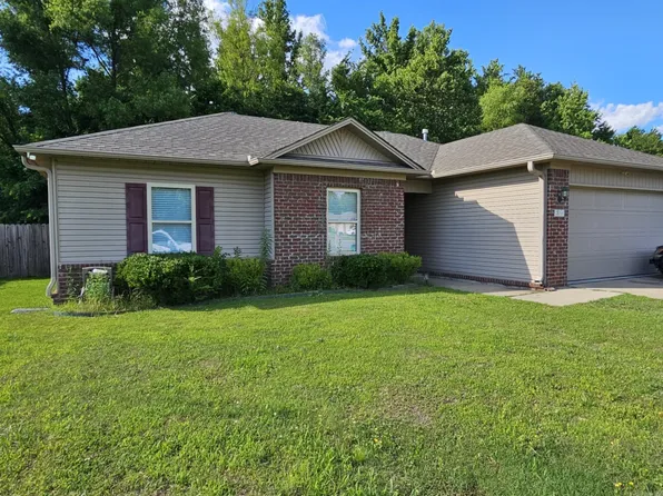 216 Plum Dr, Austin, AR 72007