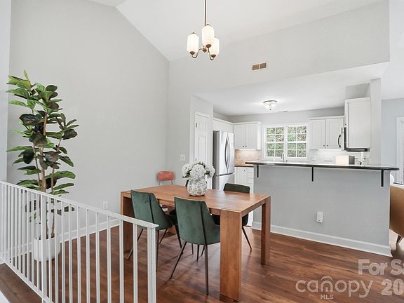 5th image of 9026 Saint Pierre Ln