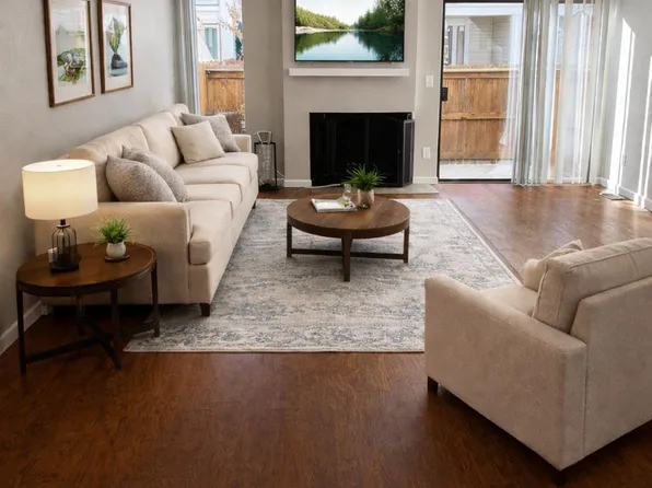 1050 S Monaco Pkwy, Denver, CO