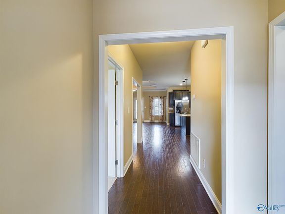 5th image of 3021 Watchhill Dr