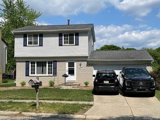 1st image of 213 Charterhouse Dr