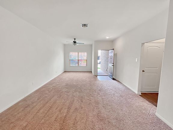 5th image of 15122 Foley Hl