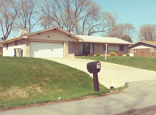 9712 W Marcelle Ave, Milwaukee, WI 53224