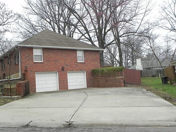2nd image of 3630 S Hedges Ave