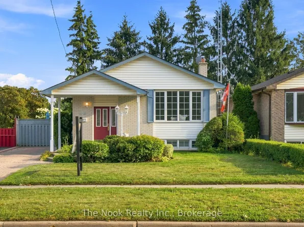 274 Labrador Dr, Oshawa, ON L1H 7E8