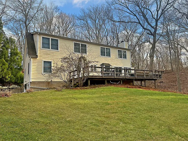 12 Dogwood Ln — Photo 7