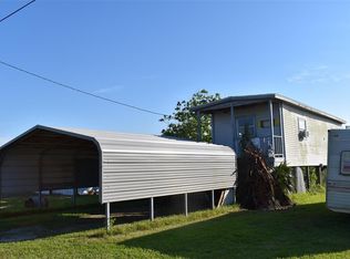 985 County Road 299, Bay City, TX 77414