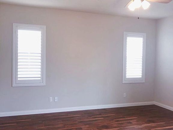 5th image of 16135 Retreat Ave