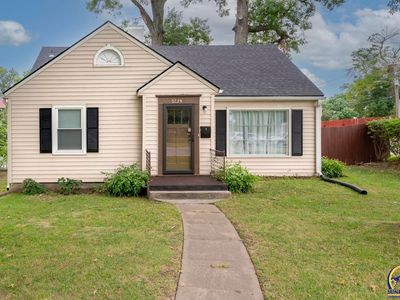 3729 SW 10th Ave, Topeka, KS, 66604