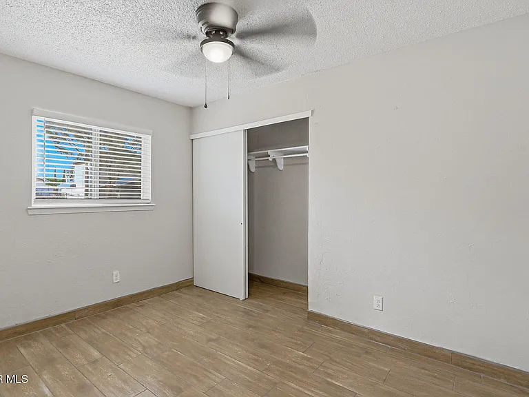 2624 Lake Victoria Dr #A — Photo 16