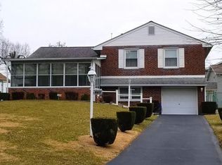 687 Middle Rd, Warminster, PA 18974