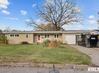 3135 11th Ave #A, Moline, IL 61265