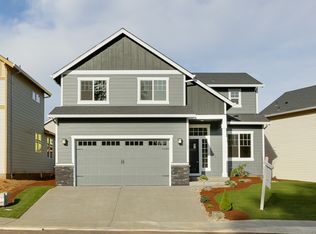 1081 NE Regan Hill Loop, Estacada, OR 97023