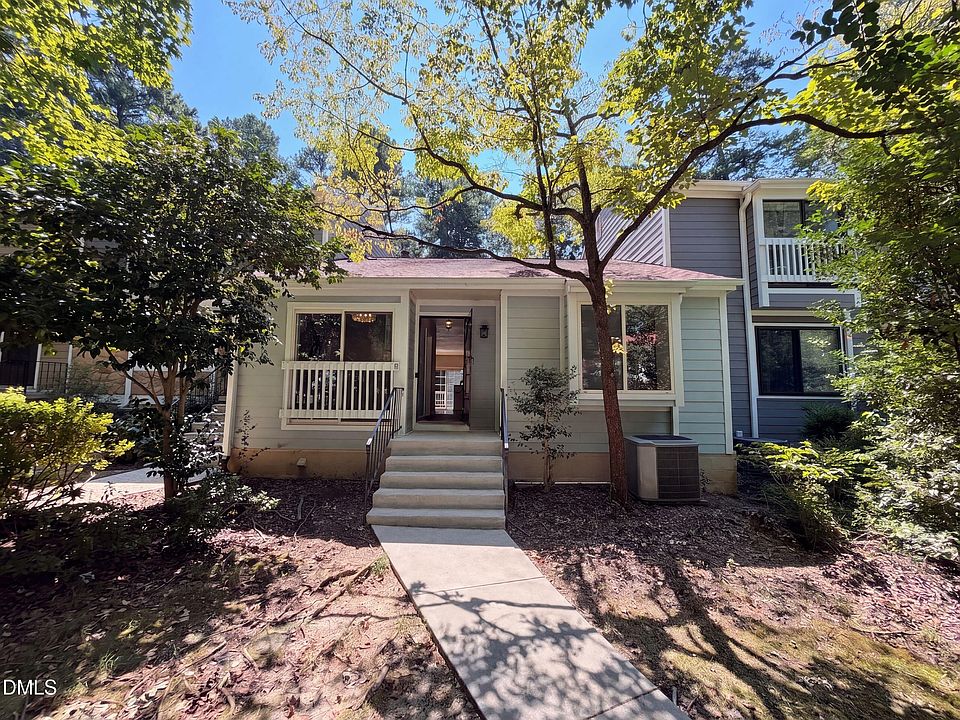 1st image of 704 Green Ridge Dr
