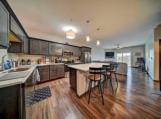 2869 Spring Rose Cir #207, Coralville, IA 52241