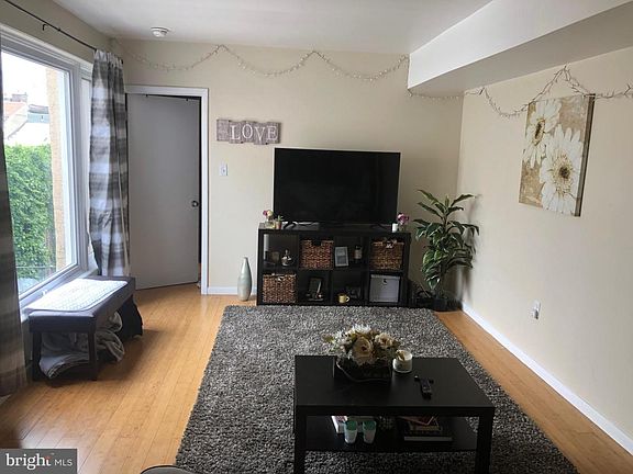 2nd image of 447 Fairmount Ave #B