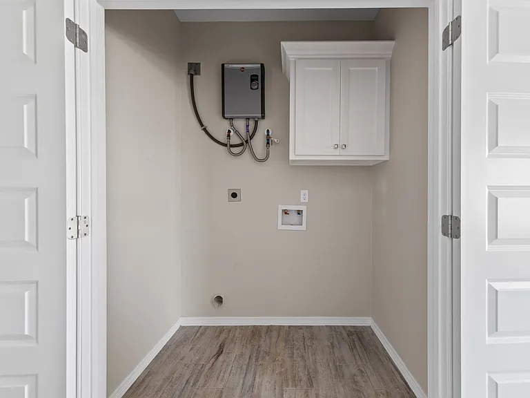 2425 N Valley Cir #A — Photo 6