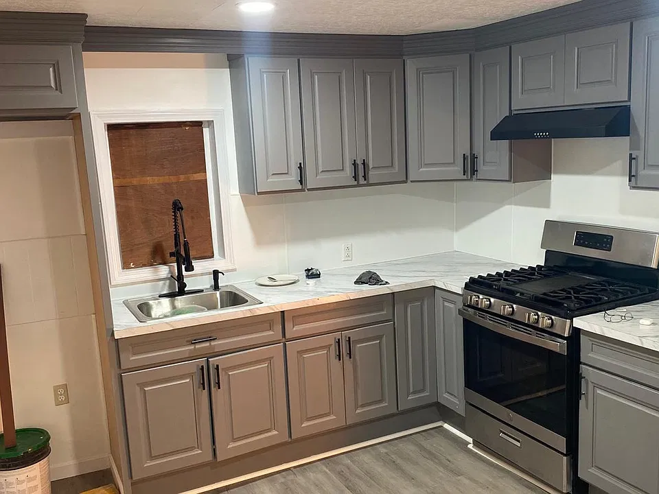 136 Tecumseh St #2