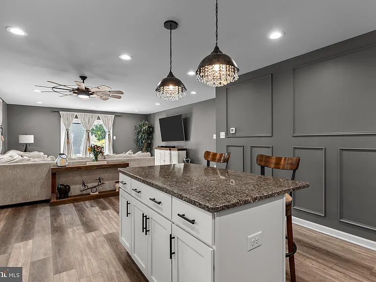 513 Arbutus Ave #A — Photo 8