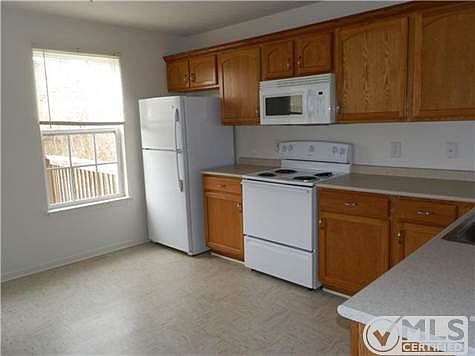 5th image of 1740 Baltimore Dr
