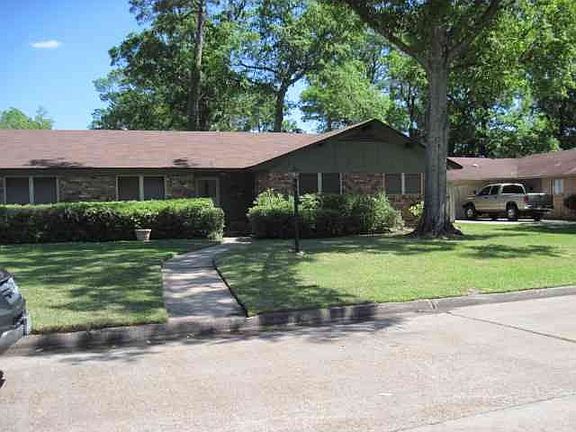3rd image of 1070 Iris Ln