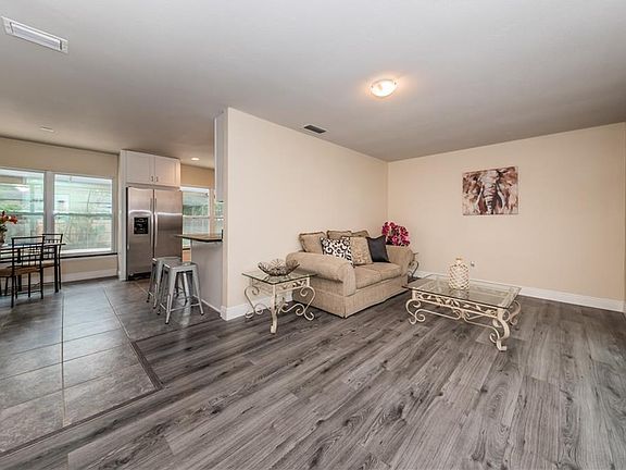 5th image of 4424 Willowrun Ln