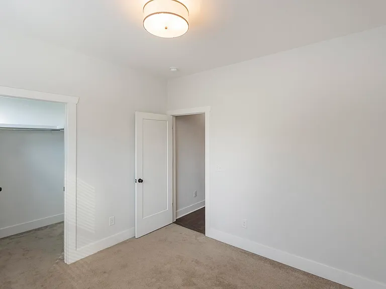 708 Tral St — Photo 28
