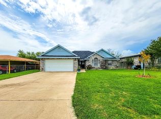 1223 Meadow Wood Dr, Eagle Pass, TX 78852
