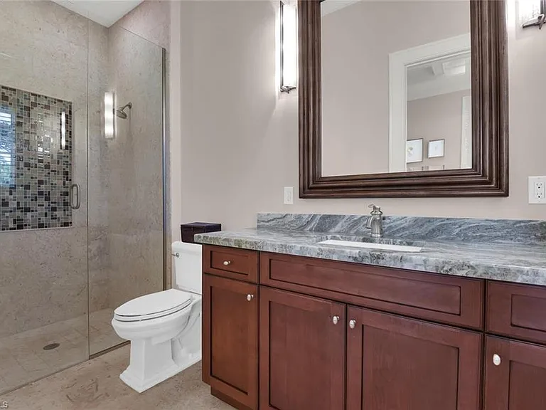 2250 Crayton Rd — Photo 37