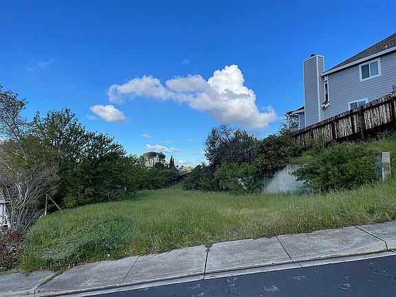2nd image of 431 Christina Ct