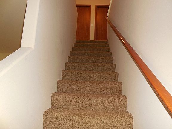 stairwell to upstairs