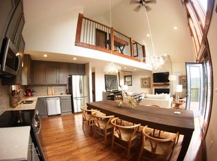 113 Sunset Mountain Vlg, Slatyfork, WV 26291