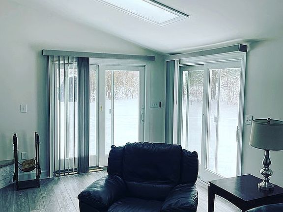 4th image of 11718 East Ave