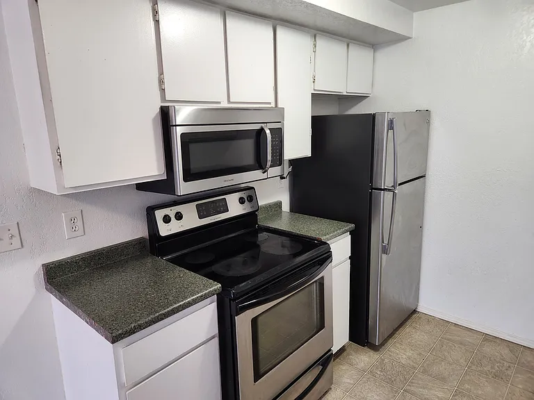 18320 Hurst Rd #204 — Photo 5