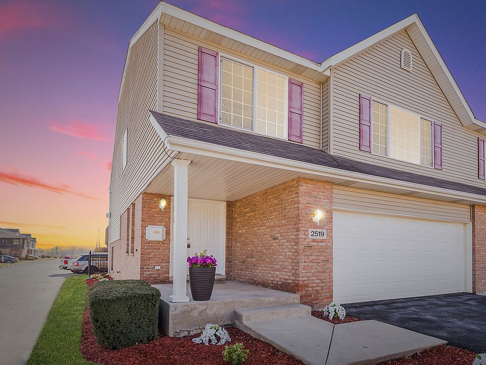 1st image of 2519 Spruce Ln