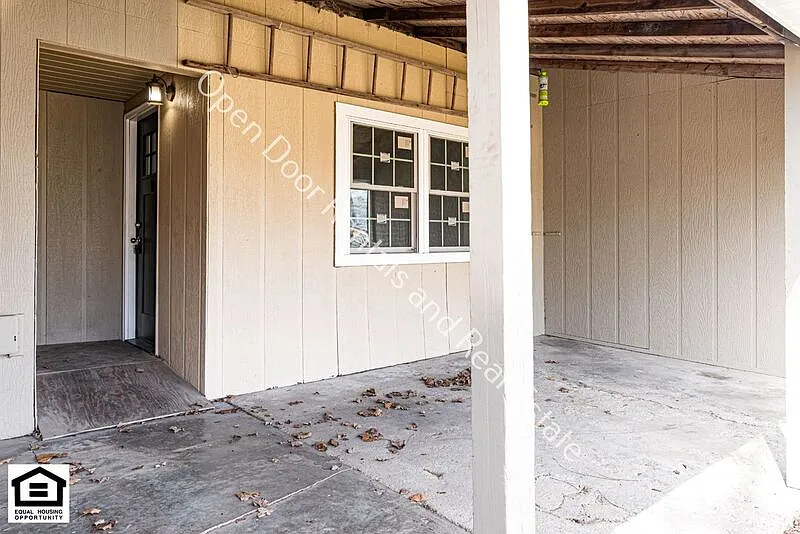 Building Photo - 340 N Wayne St #2