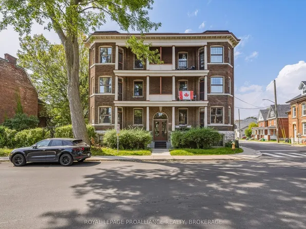244 Barrie St #5, Kingston, ON K7L 3K5